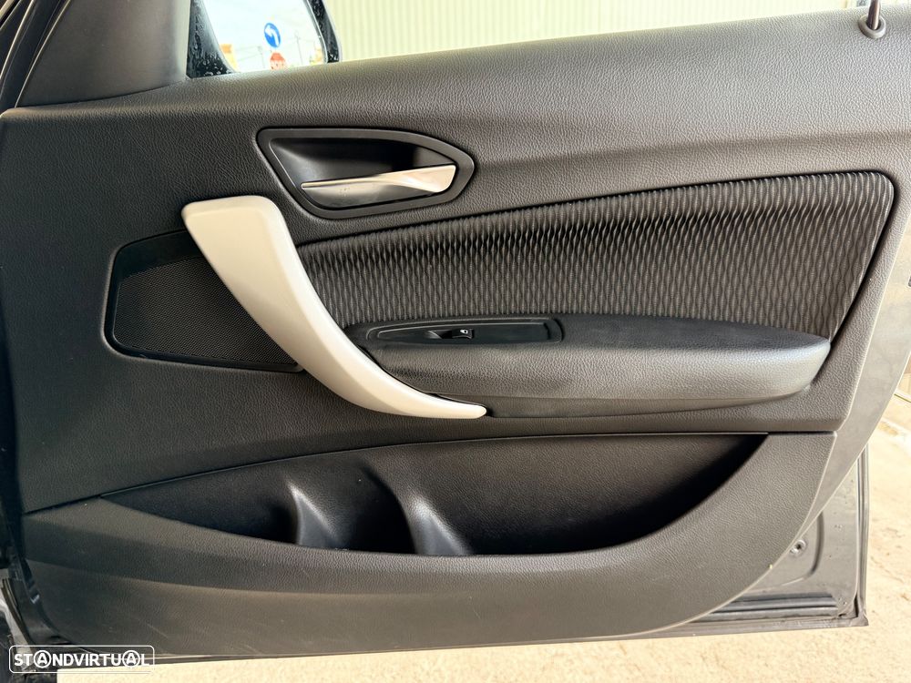BMW 116 d Auto - 25