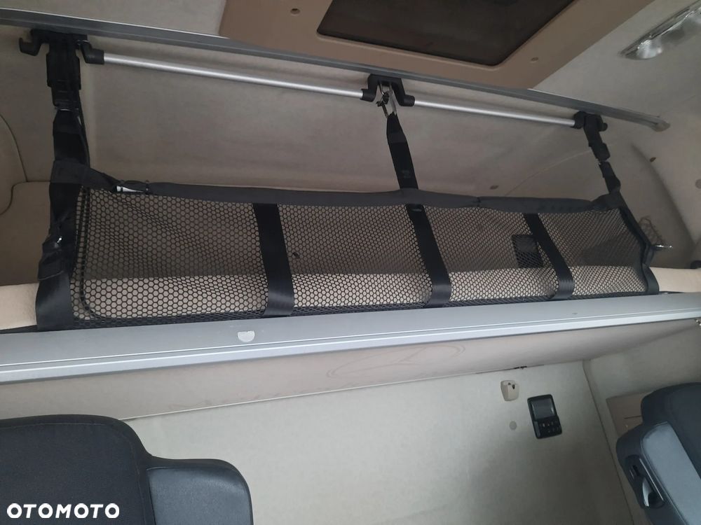 Mercedes-Benz ACTROS - 5