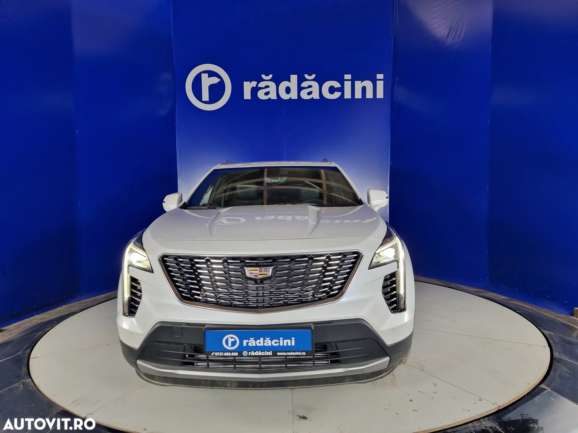 Cadillac XT4 350T AWD Premium Luxury - 2