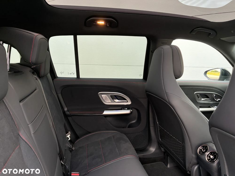 Mercedes-Benz GLB 200 mHEV 8G-eDCT - 6