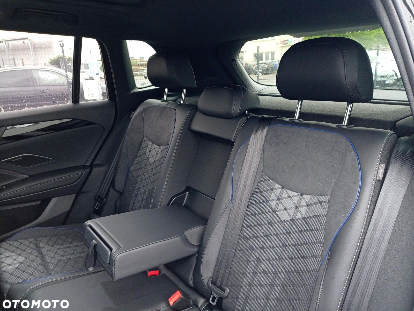 Volkswagen Tiguan 1.5 eHybrid PHEV R-Line Plus DSG - 16