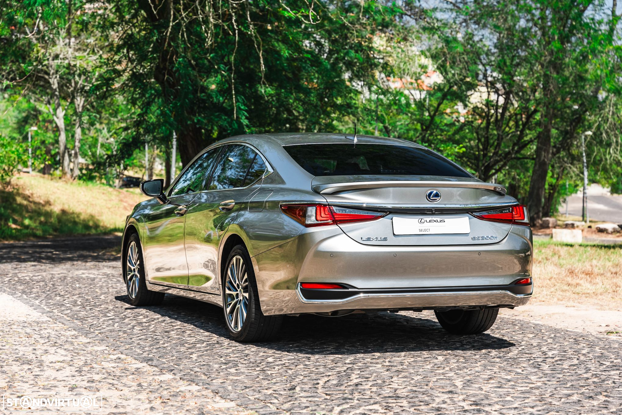 Lexus es-300h Special Edition - 2