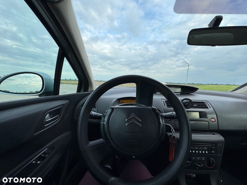 Citroën C4 1.6 HDi X - 8