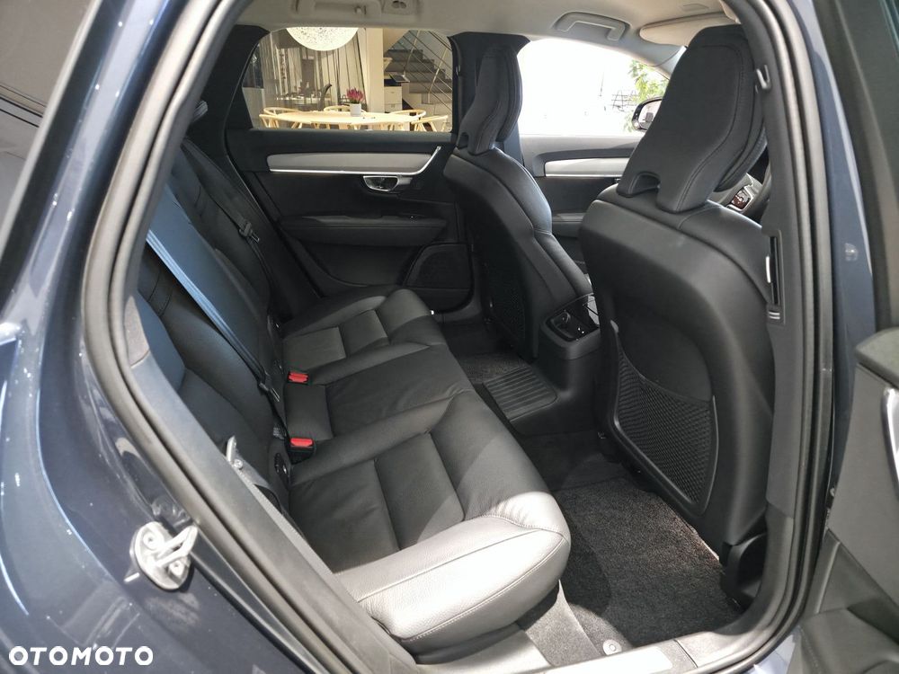 Volvo V90 - 24
