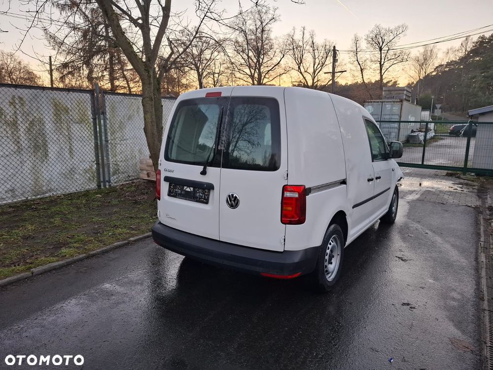 Volkswagen Caddy - 4