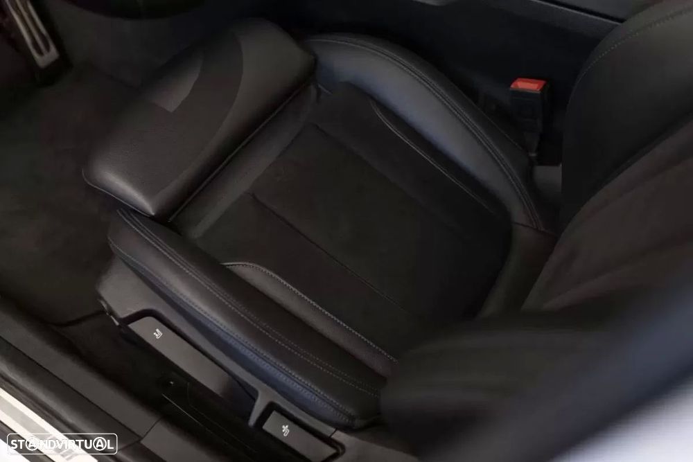 BMW 330 e Aut. M Sport - 17