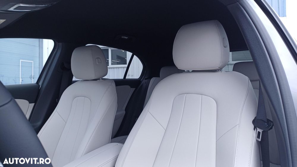Mercedes-Benz A 200 MHEV 7G-DCT - 12