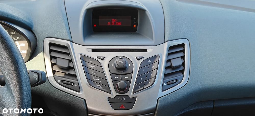 Ford Fiesta 1.4 TDCI Viva - 32