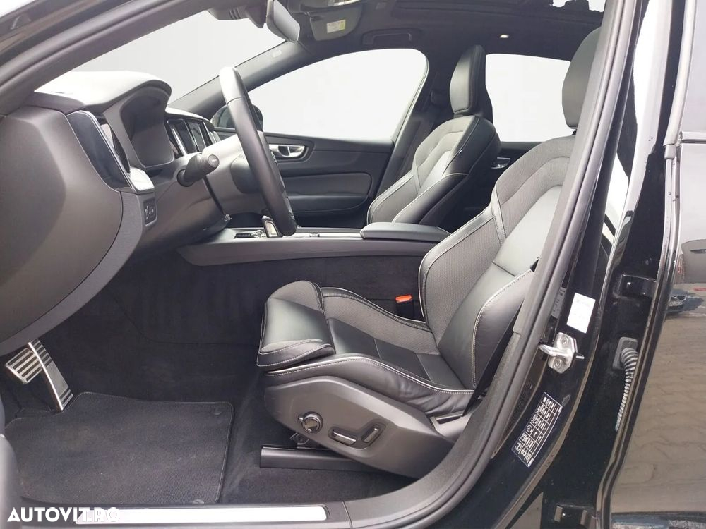 Volvo XC 60 T8 Twin Engine AWD R-Design - 20
