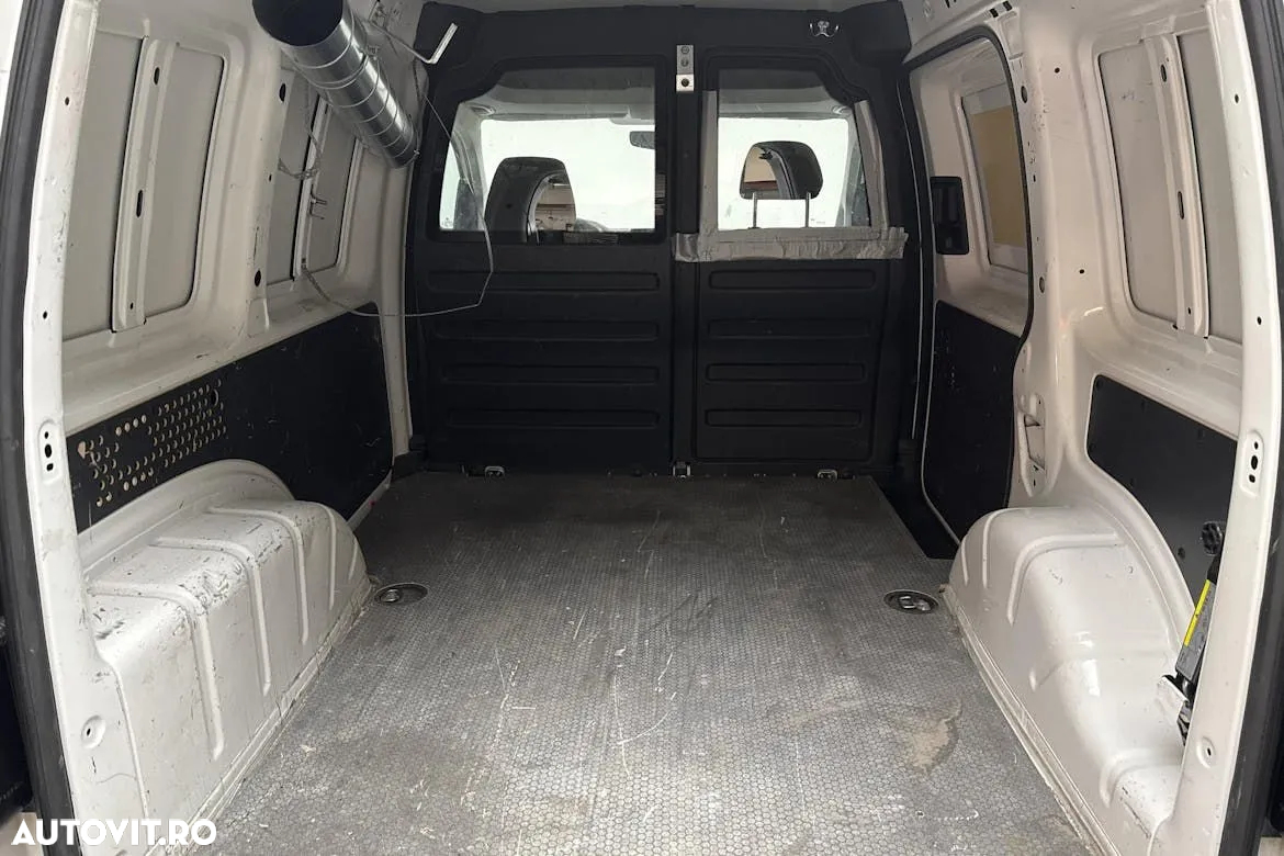Volkswagen Caddy 2.0 TDI DSG - 7