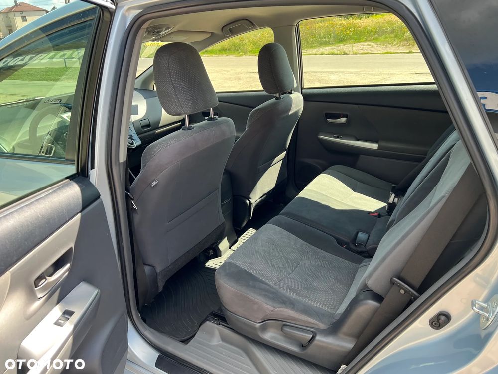 Toyota Prius+ - 12