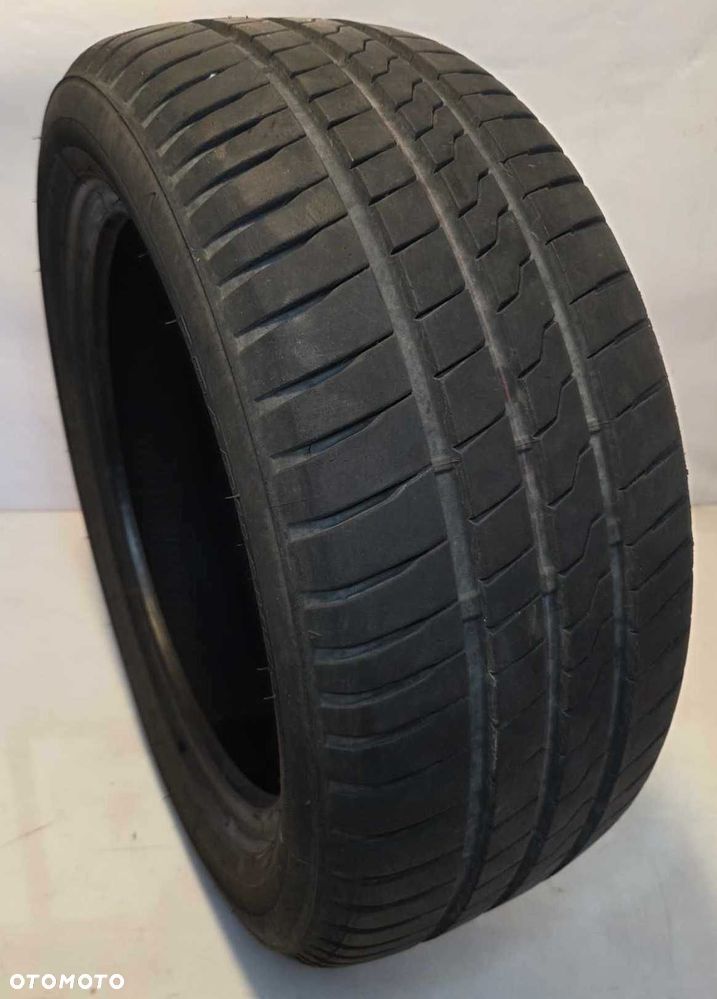Opona letnia Firestone Roadhawk 195/50 R15 82 V - 2