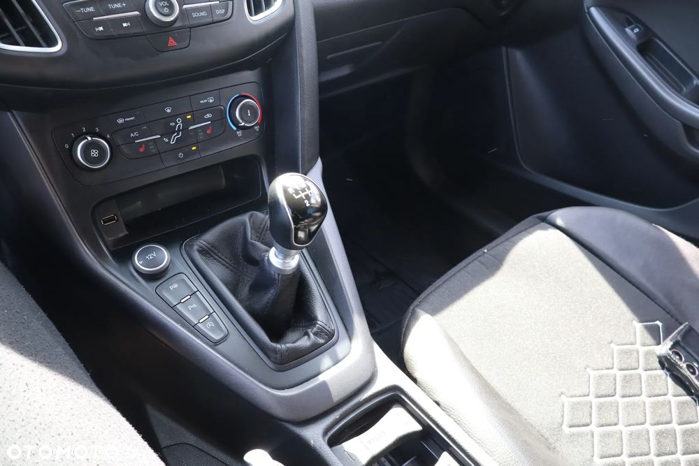 Ford Focus 1.5 TDCi Trend ECOnetic ASS - 12