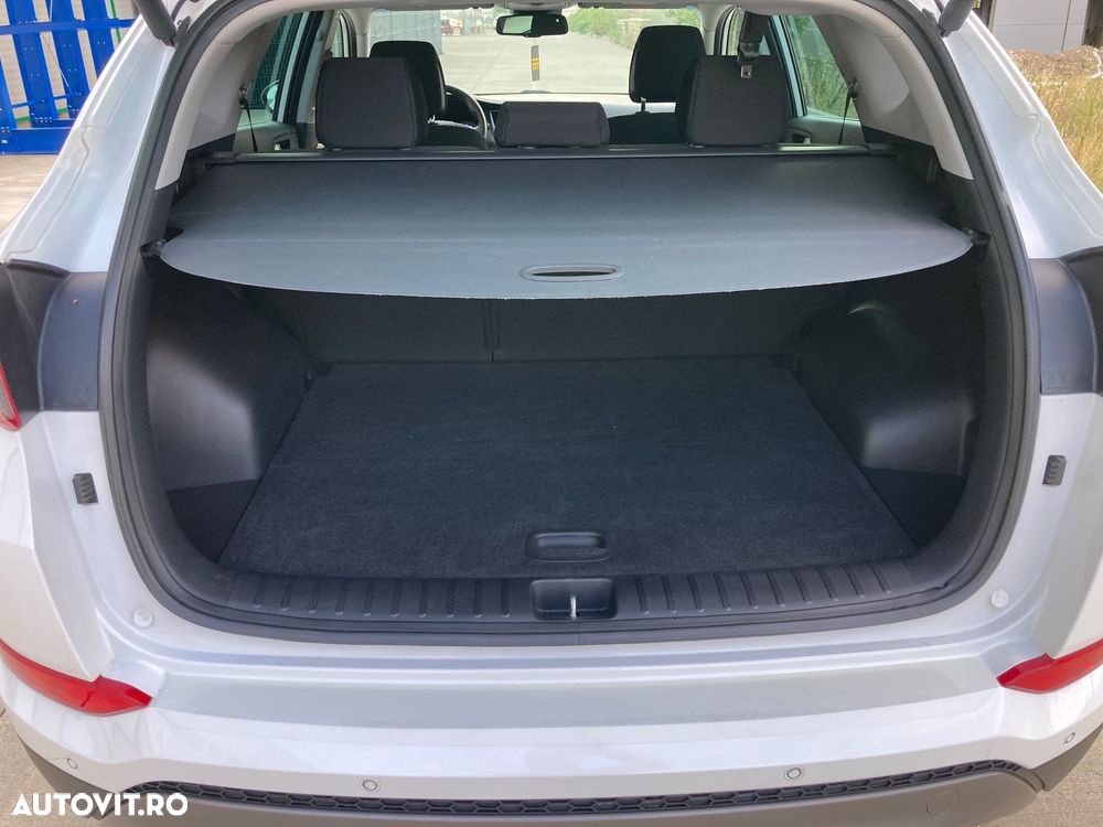 Hyundai Tucson 2.0 CRDI 4WD Premium - 25