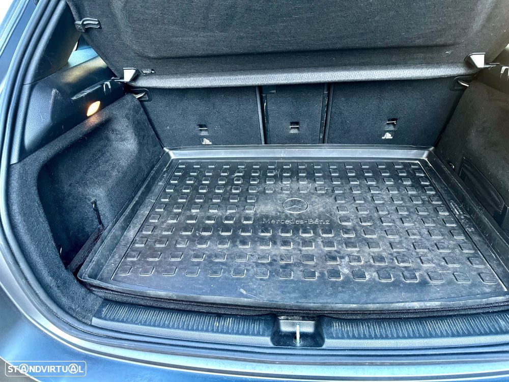 Mercedes-Benz B 180 d 7G-DCT AMG Line - 28