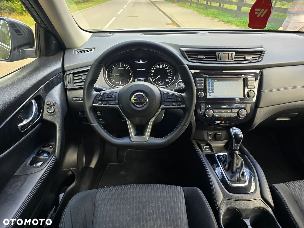 Nissan X-Trail 2.0 dCi ALL-MODE 4x4i Xtronic Tekna - 6
