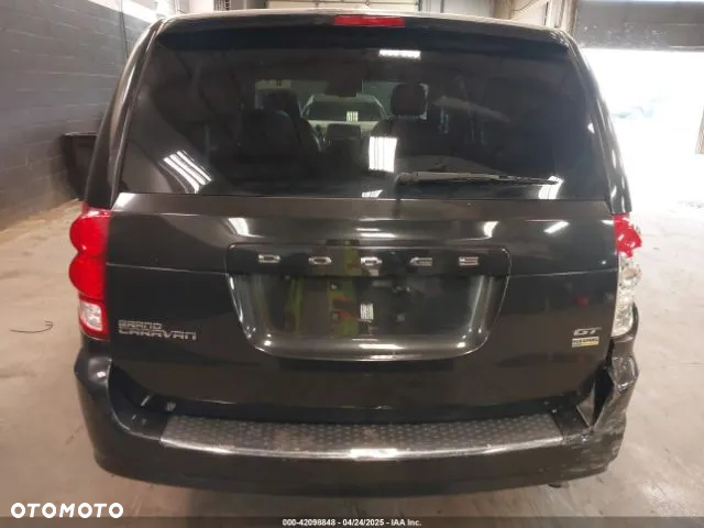 Dodge Grand Caravan 3.6 R/T - 36