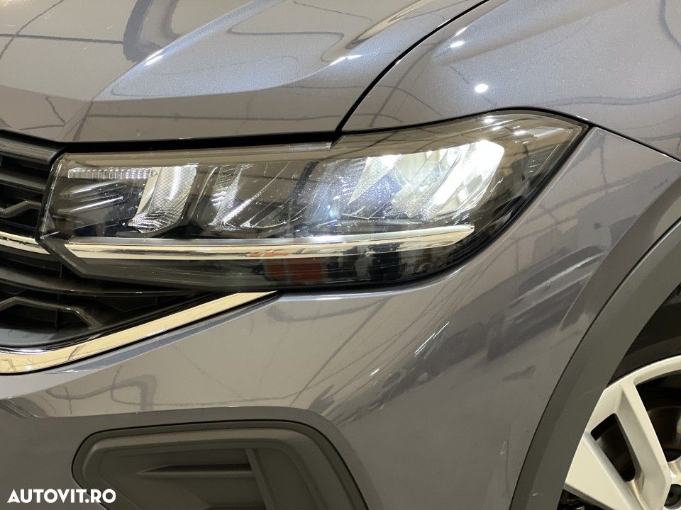Volkswagen T-Cross - 10