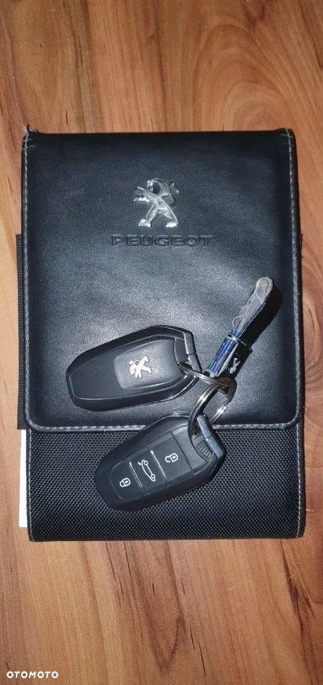 Peugeot 5008 1.2 PureTech GT S&S - 17