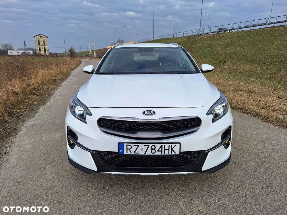 Kia XCeed 1.0 T-GDI M - 14
