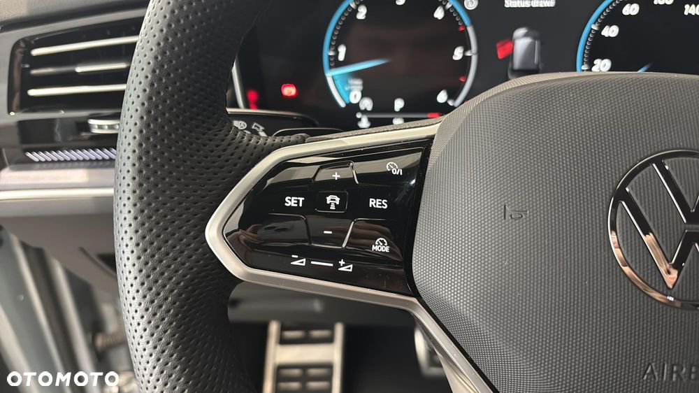 Volkswagen Touareg 3.0 V6 TDI 4Motion R-Line - 25