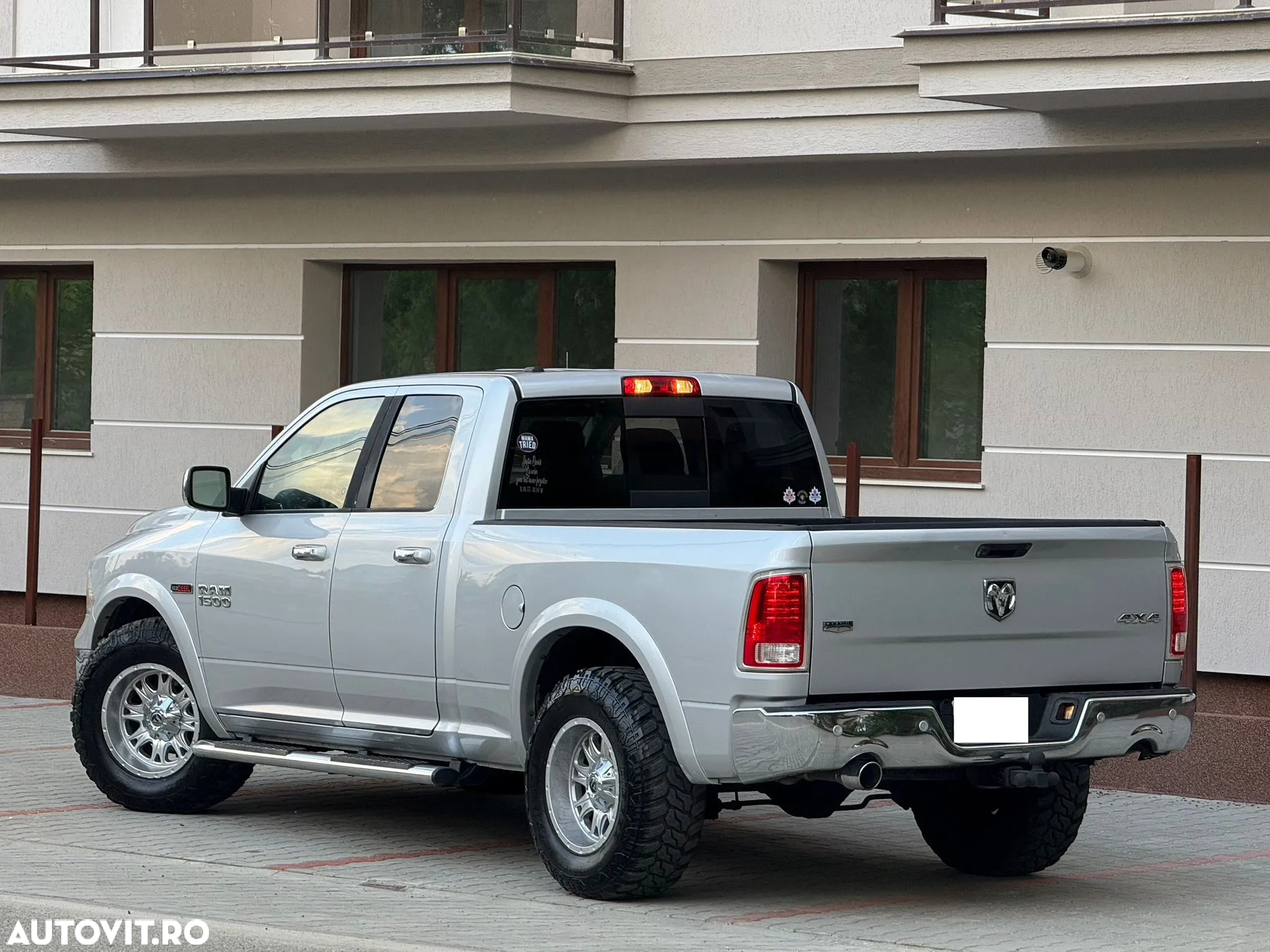 Dodge RAM - 4