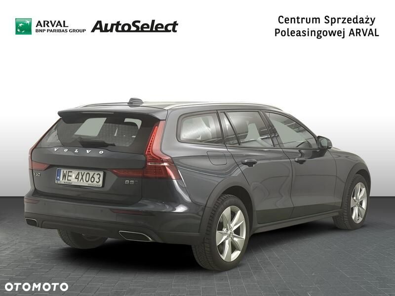 Volvo V60 Cross Country B5 B AWD - 6