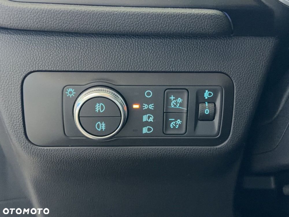 Ford Kuga - 23