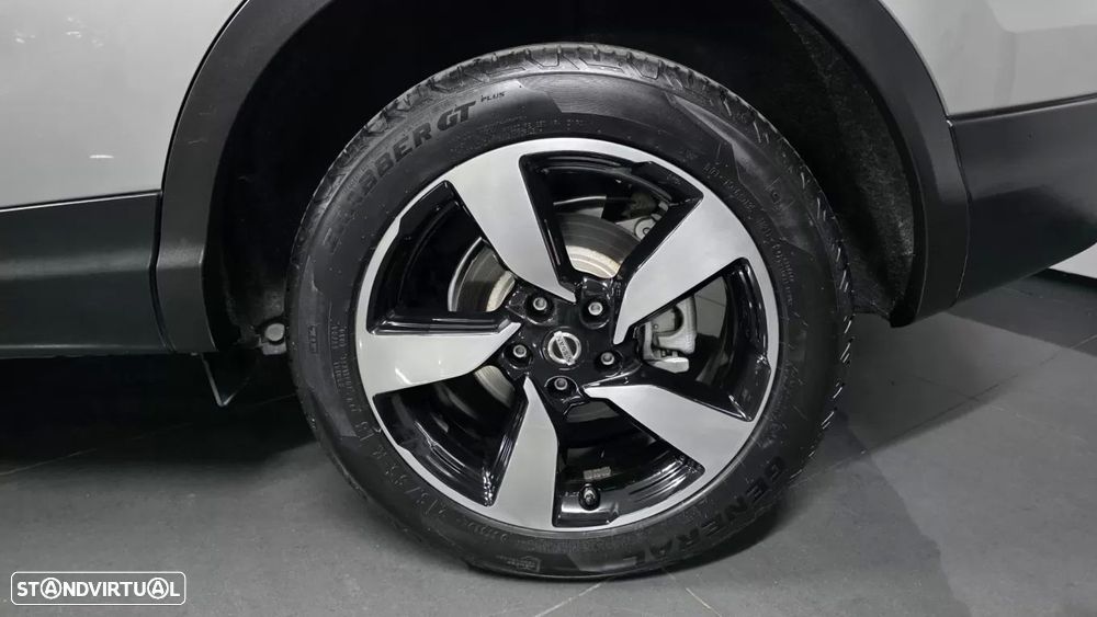 Nissan Qashqai 1.6 dCi N-Connecta 18 Xtronic - 23