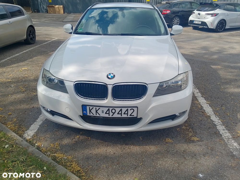 BMW Seria 3 318d DPF - 2