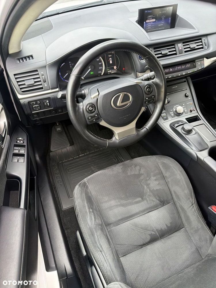 Lexus CT 200h Elegance EU6 - 10