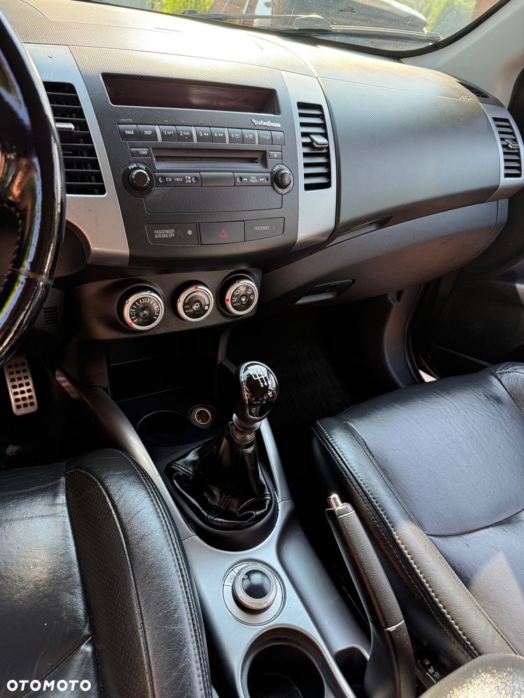 Mitsubishi Outlander 2.0 DID Instyle - 7