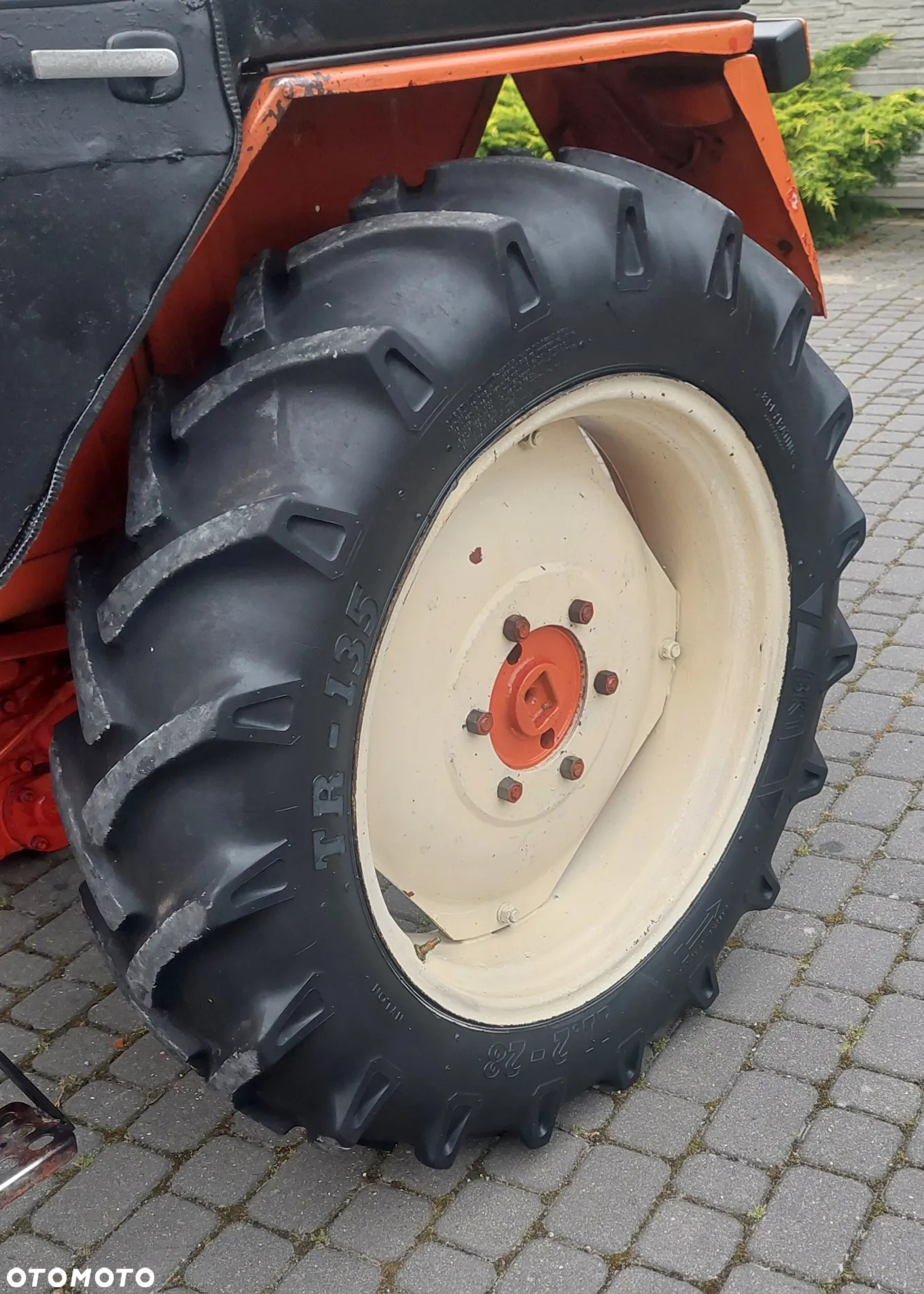 Veles Agro ES Papaj - 23