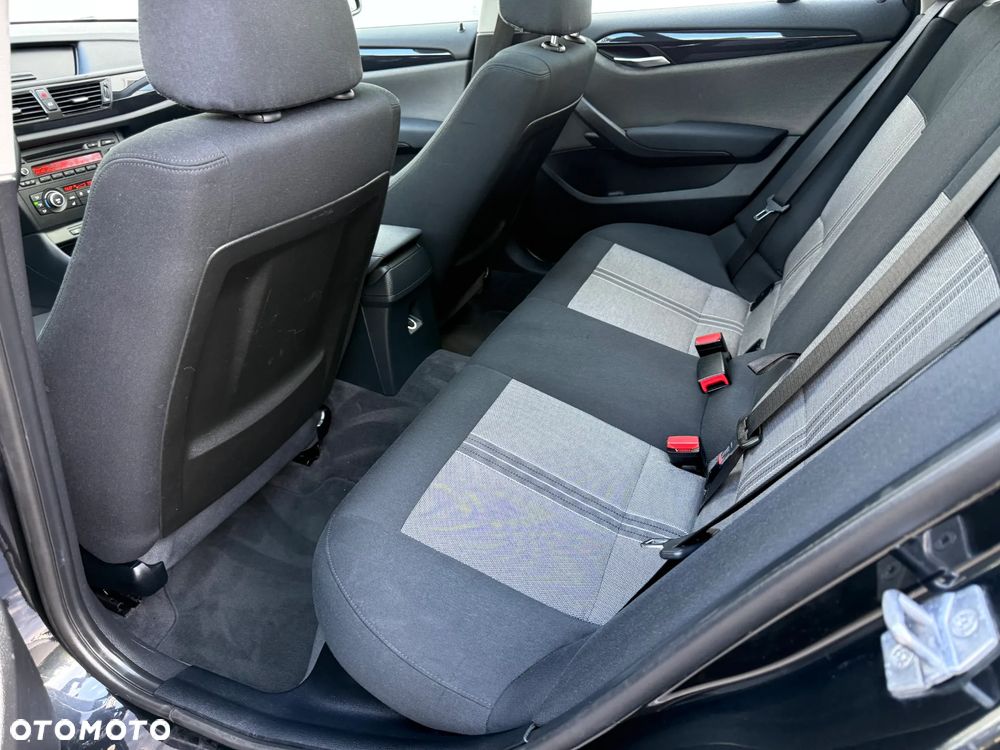 BMW X1 xDrive18d Sport Line - 27