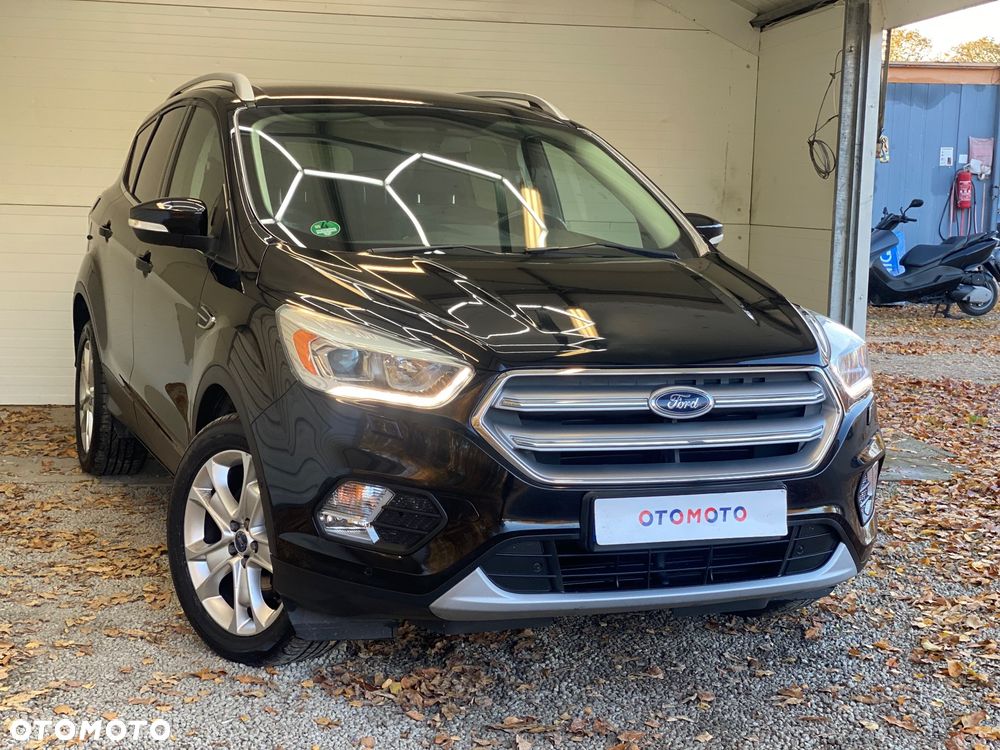 Ford Kuga 2.0 TDCi 2x4 Titanium - 3