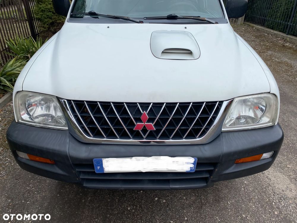 Mitsubishi L200 Pick Up 4x4 Intense Club Cab - 11