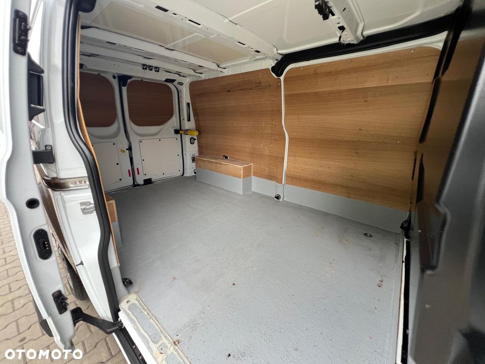Ford TRANSIT CUSTOM L2H1 2,0 TDCI 130KM BEZWYPADKOWY - 31