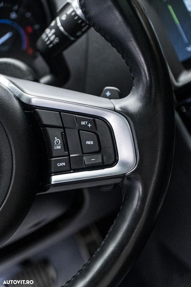 Jaguar XE 20d Aut. R-Sport - 27