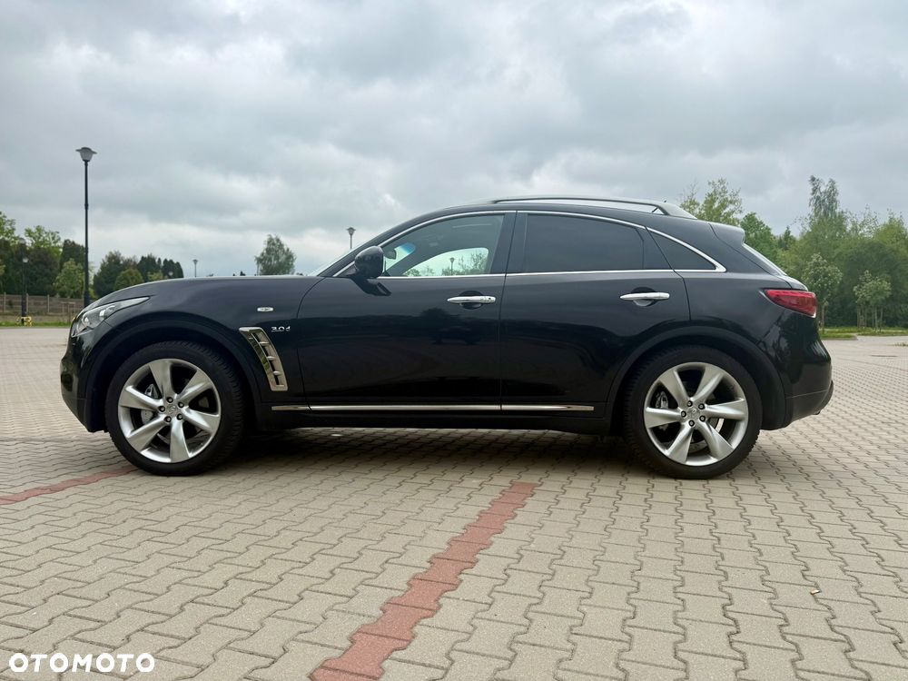 Infiniti Q70 3.0d S Premium - 4