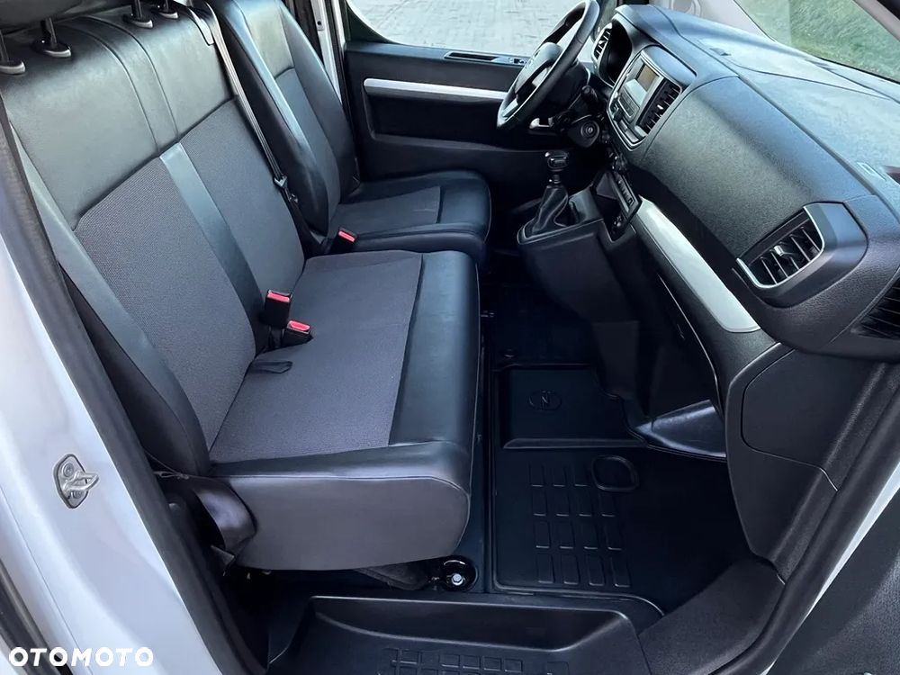 Opel Vivaro - 18