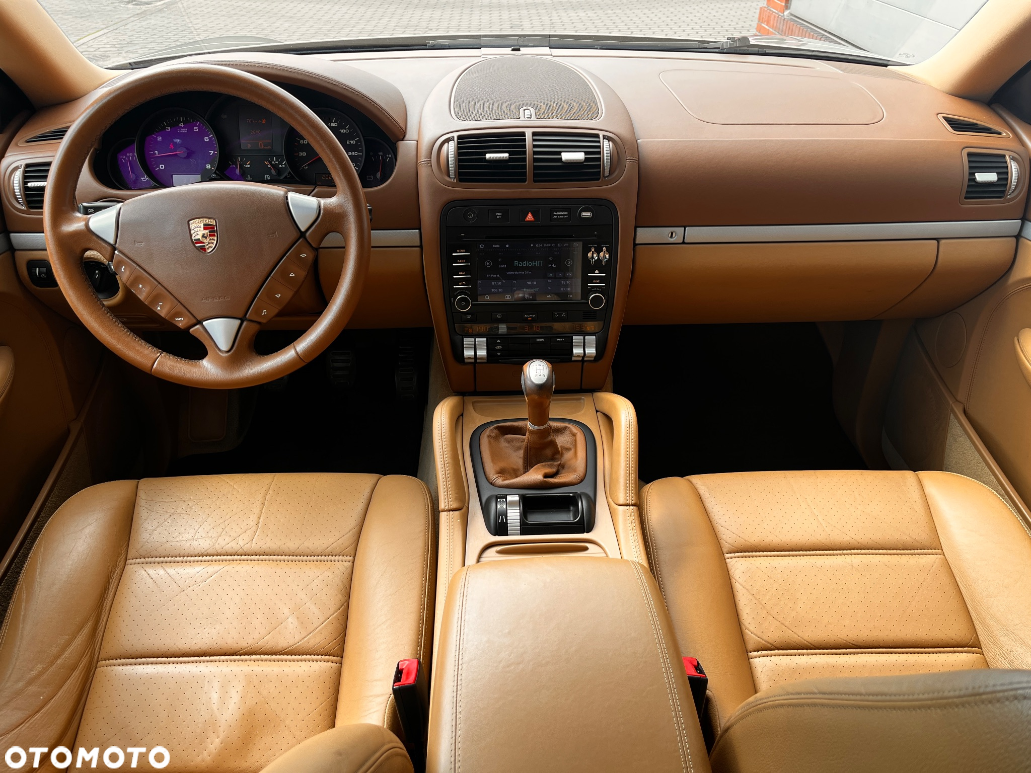Porsche Cayenne Standard - 30