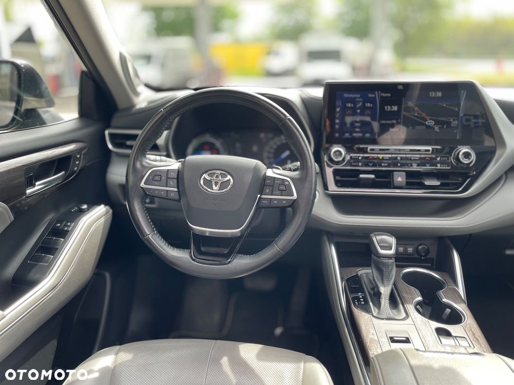 Toyota Highlander 2.5 Hybrid Executive - 23