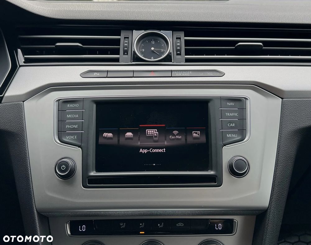Volkswagen Passat 1.8 TSI BMT Comfortline - 22