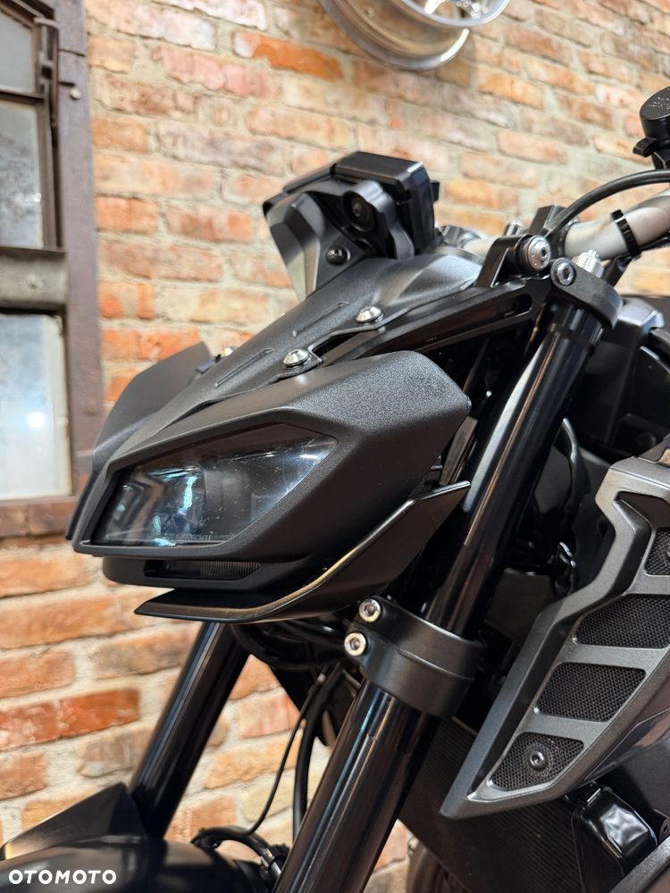 Yamaha MT - 16
