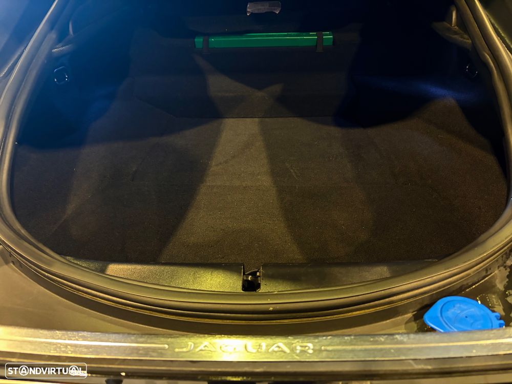 Jaguar F-Type 2.0 i4 R-Dynamic - 25