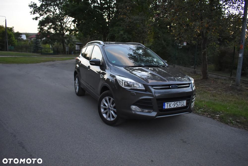 Ford Kuga 1.5 EcoBoost 2x4 Titanium - 16