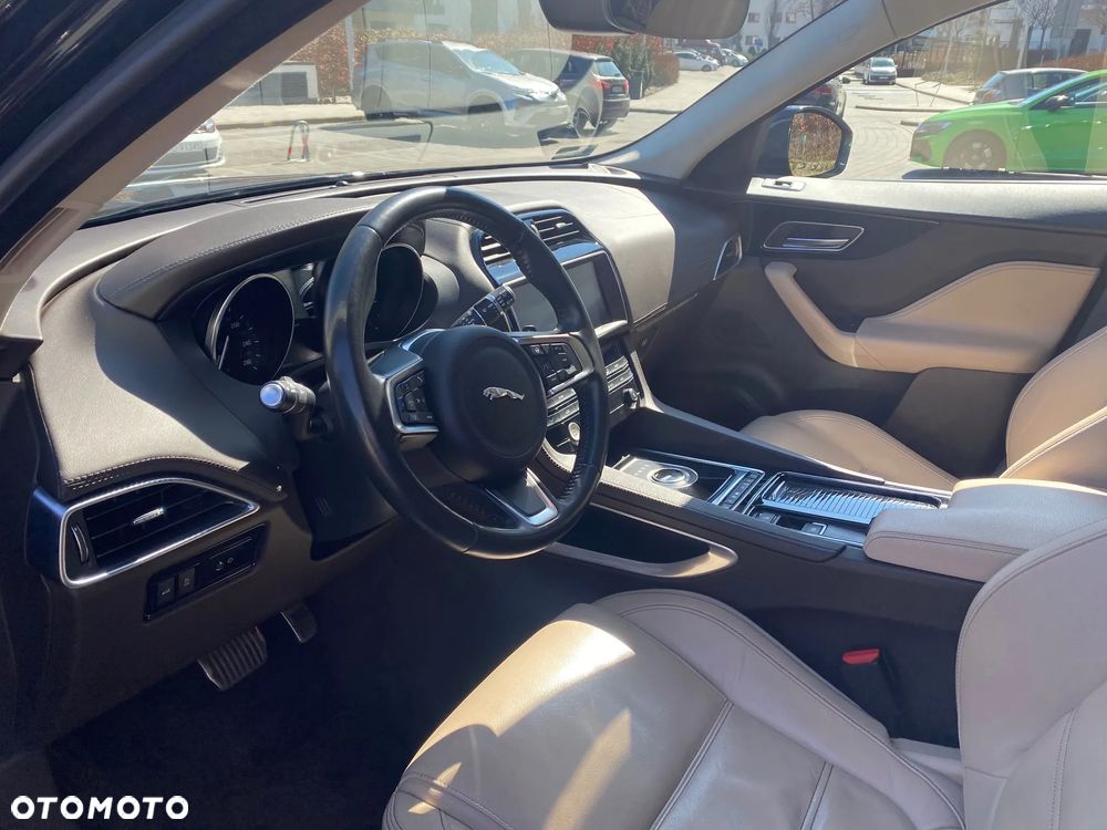 Jaguar F-Pace 2.0 i4D AWD Prestige - 9
