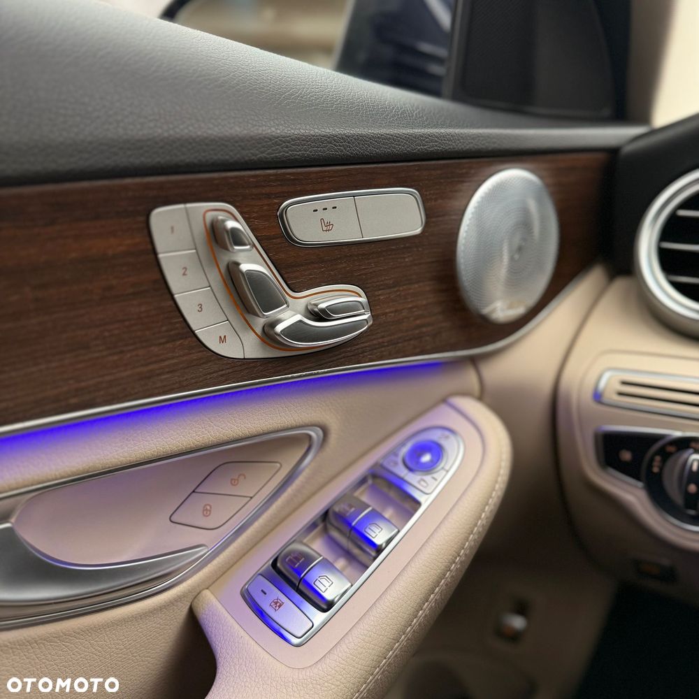 Mercedes-Benz Klasa C 300 9G-TRONIC Avantgarde Advanced - 14