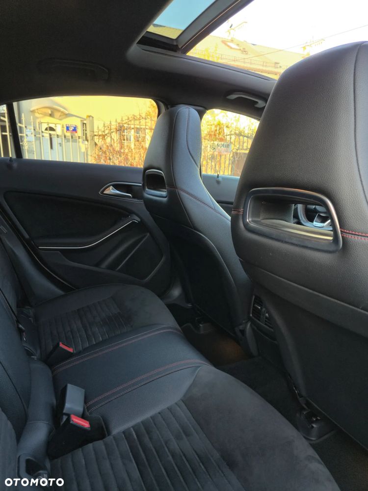 Mercedes-Benz Klasa A 250 AMG Line - 22