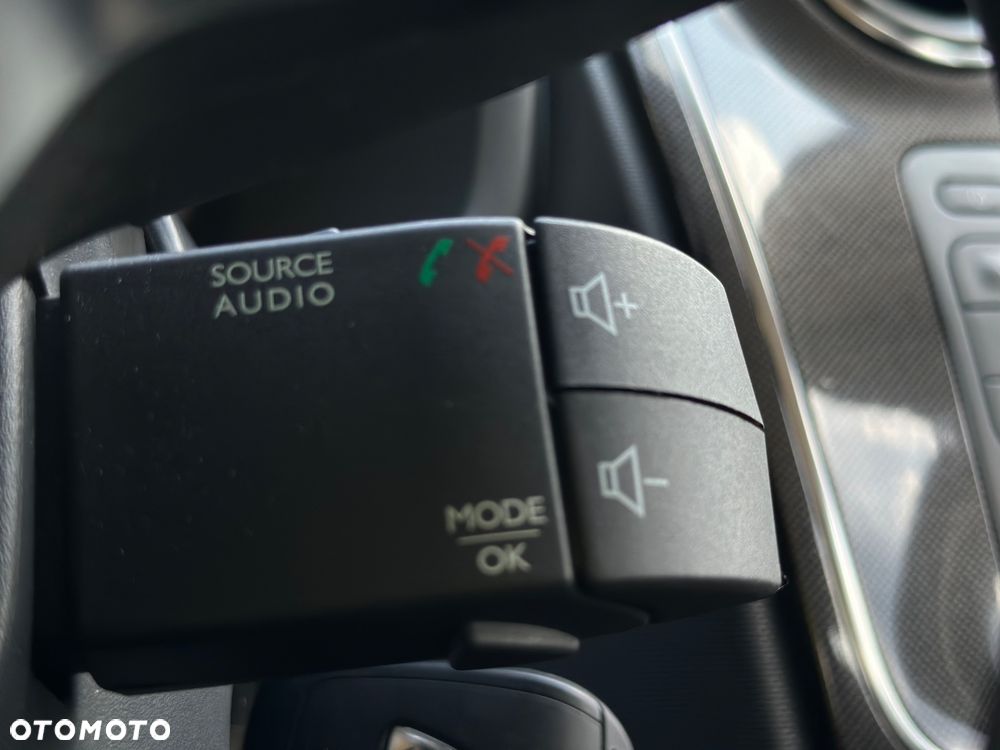 Dacia Sandero 1.0 SCe Laureate - 15